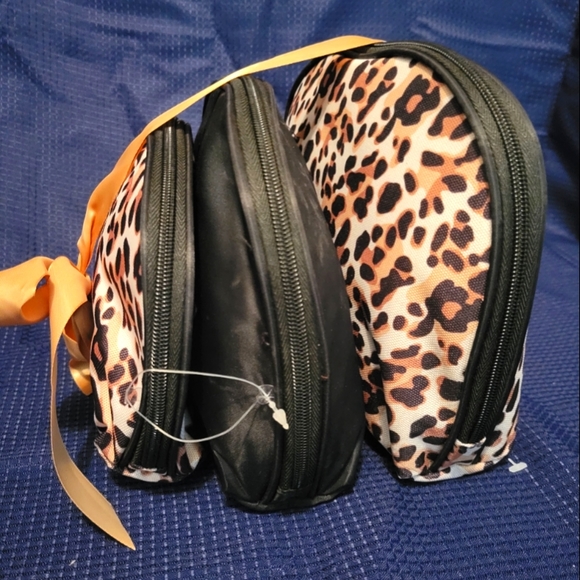 Set of 3 New Black & Cheetah Print Cosmetics Bags - Picture 2 of 3